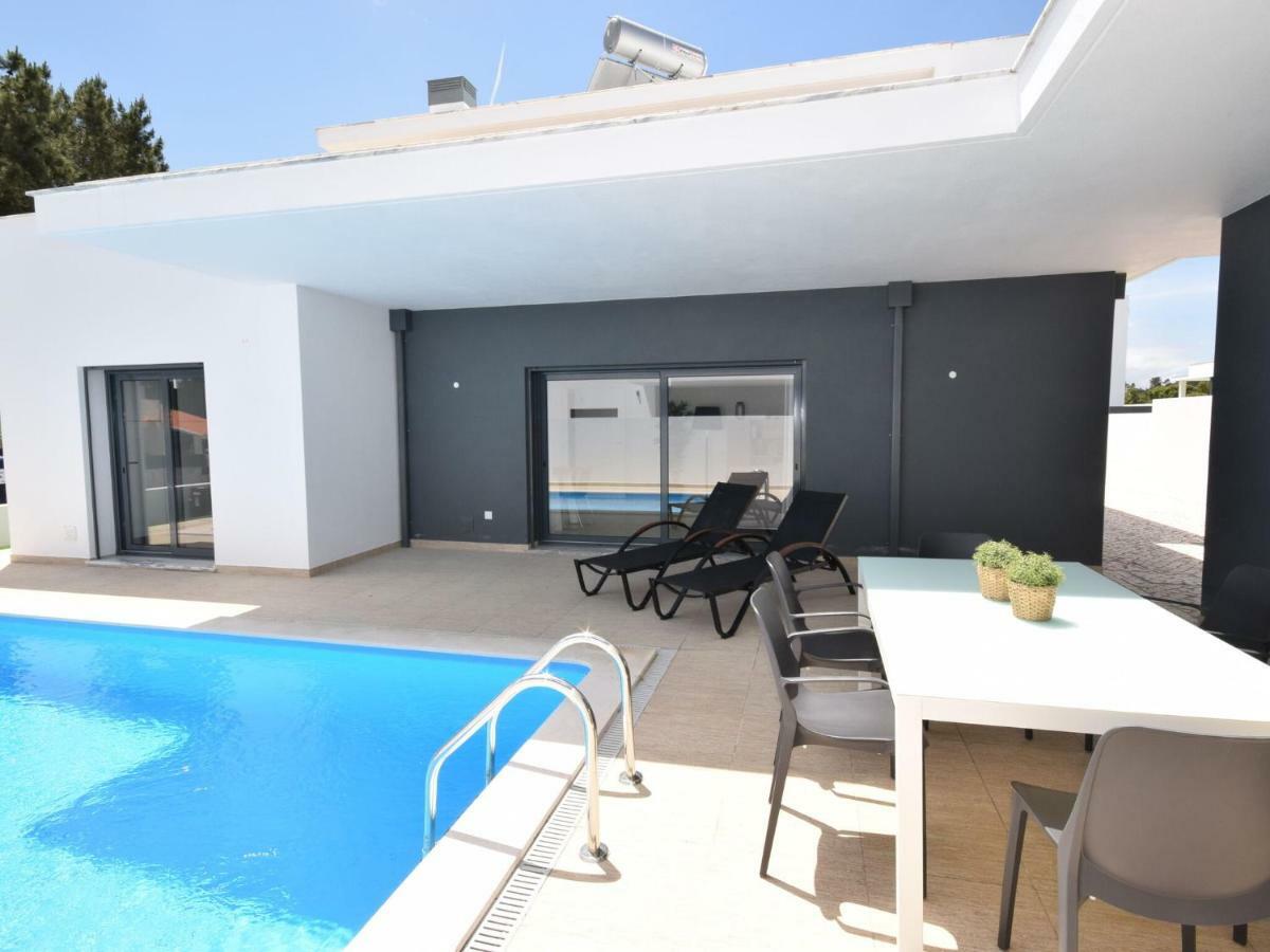 Nadadouro Modern Villa With Private Pool Near The Beautiful Beach Of Foz De Arelho מראה חיצוני תמונה
